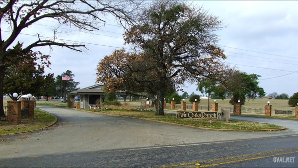Entrance to YWAM Twin Oaks Ranch
